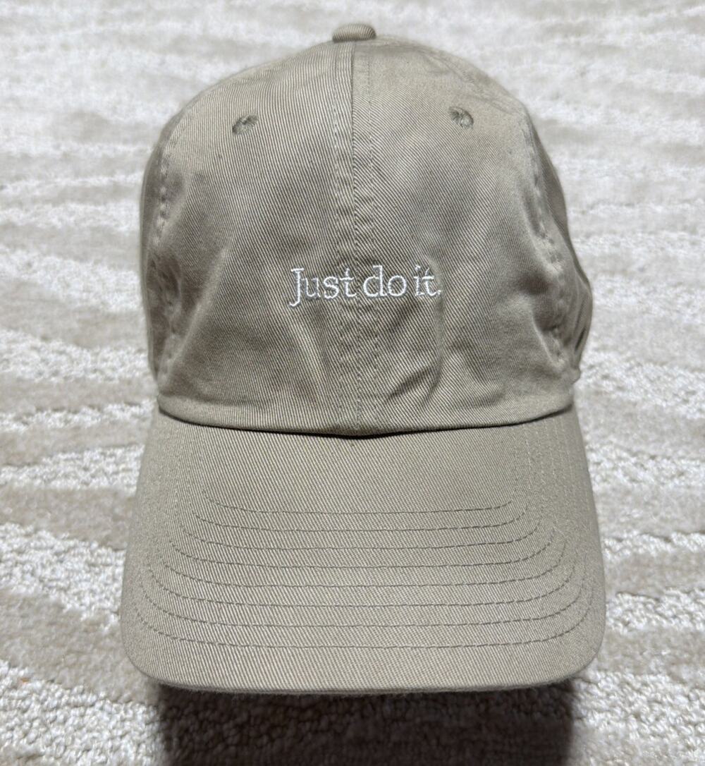Nike Just Do It Tan/Biege Club Cap Adjustable Strap Back Dad Hat M/L